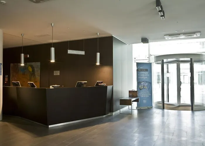Nh萨沃纳达瑟纳酒店 萨沃纳