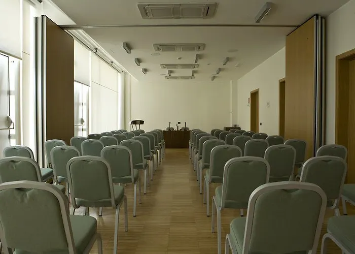 Hotel Nh Darsena