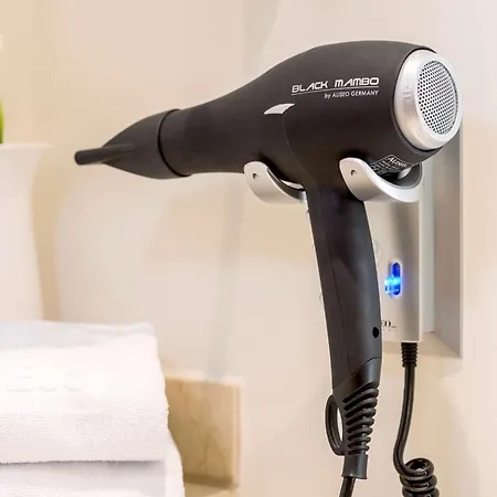 Ξενοδοχείο Nh Darsena 4*