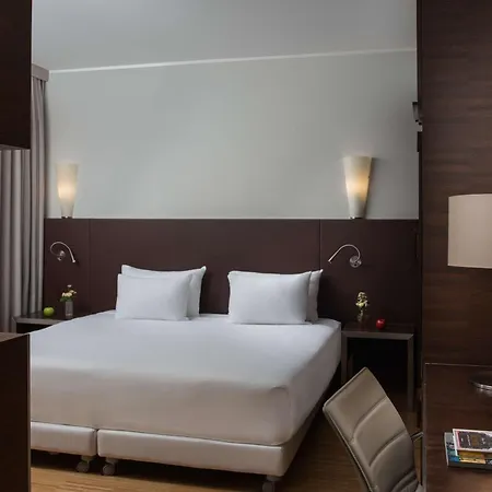 Nh Darsena Hotell Savona