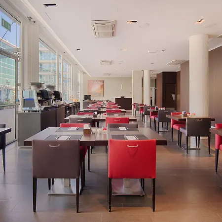 Nh萨沃纳达瑟纳酒店 4* 萨沃纳