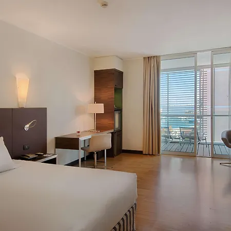 Ξενοδοχείο Nh Darsena Σαβόνα