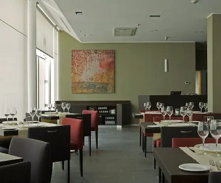 Hotell Nh Darsena