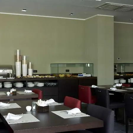 Nh Darsena Hotell 4*
