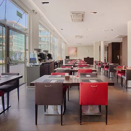Hotell Nh Darsena