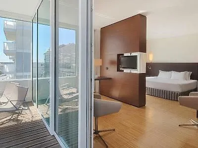 Hotell Nh Darsena